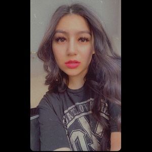 Meet your Posher, Bella